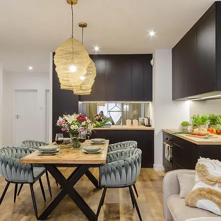 Lumina Premium With Parking Manufactura *