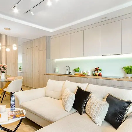 Lumina I Premium 3-room With Parking I Balcony I Manufaktura