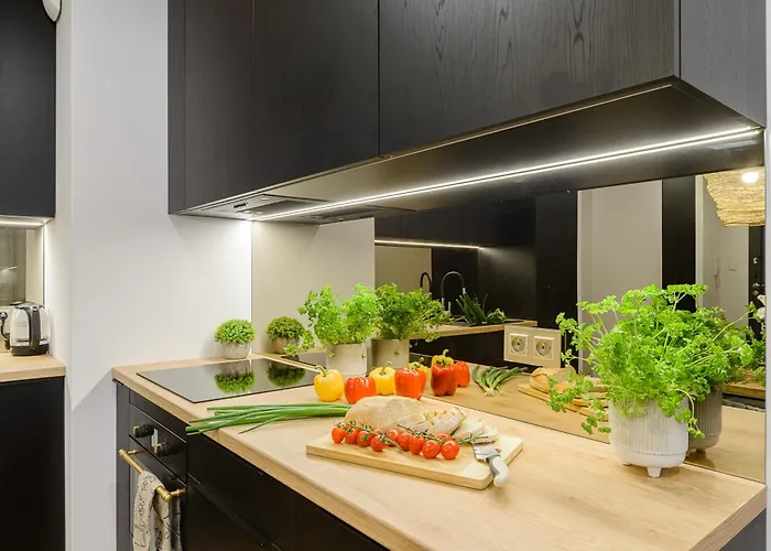 Lumina Premium With Parking Manufactura Апартаменти *