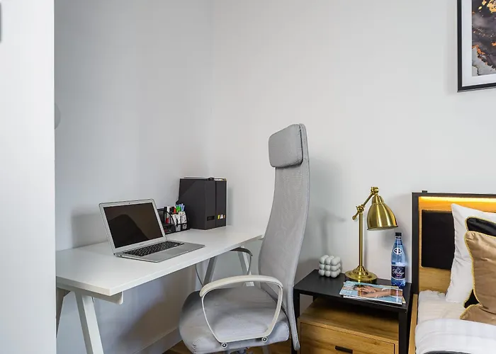 Апартаменти Lumina Premium With Parking Manufactura *